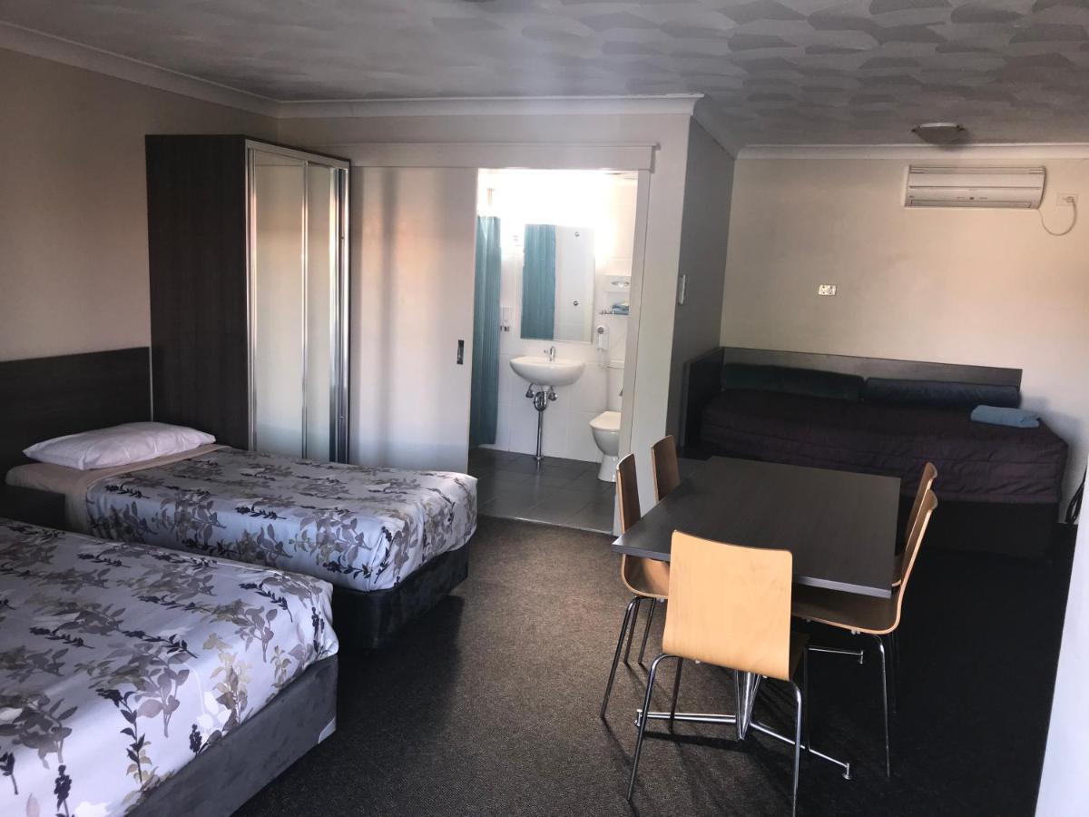 Narellan Motor Inn Exteriör bild