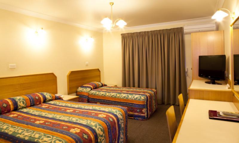 Narellan Motor Inn Exteriör bild