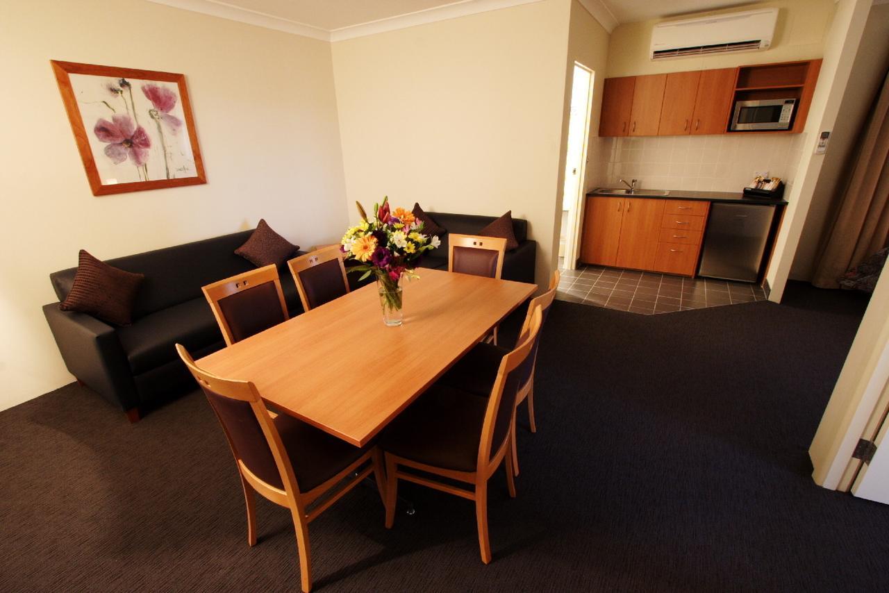 Narellan Motor Inn Exteriör bild
