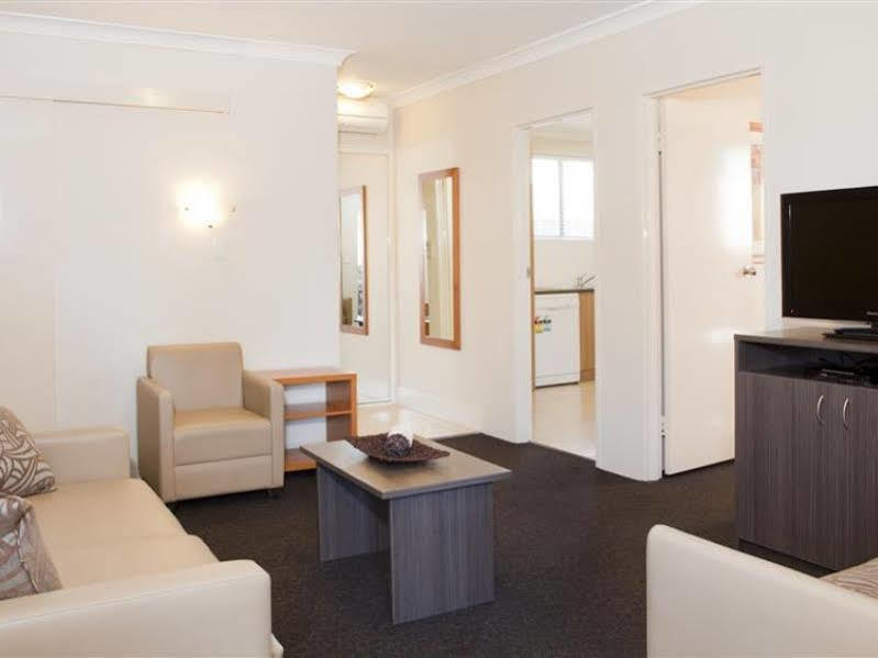 Narellan Motor Inn Exteriör bild