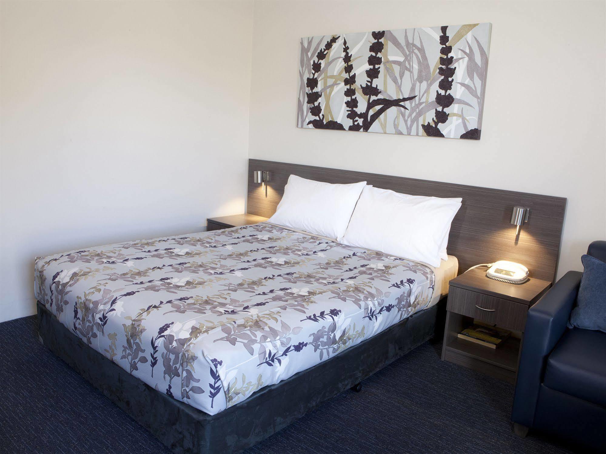 Narellan Motor Inn Exteriör bild