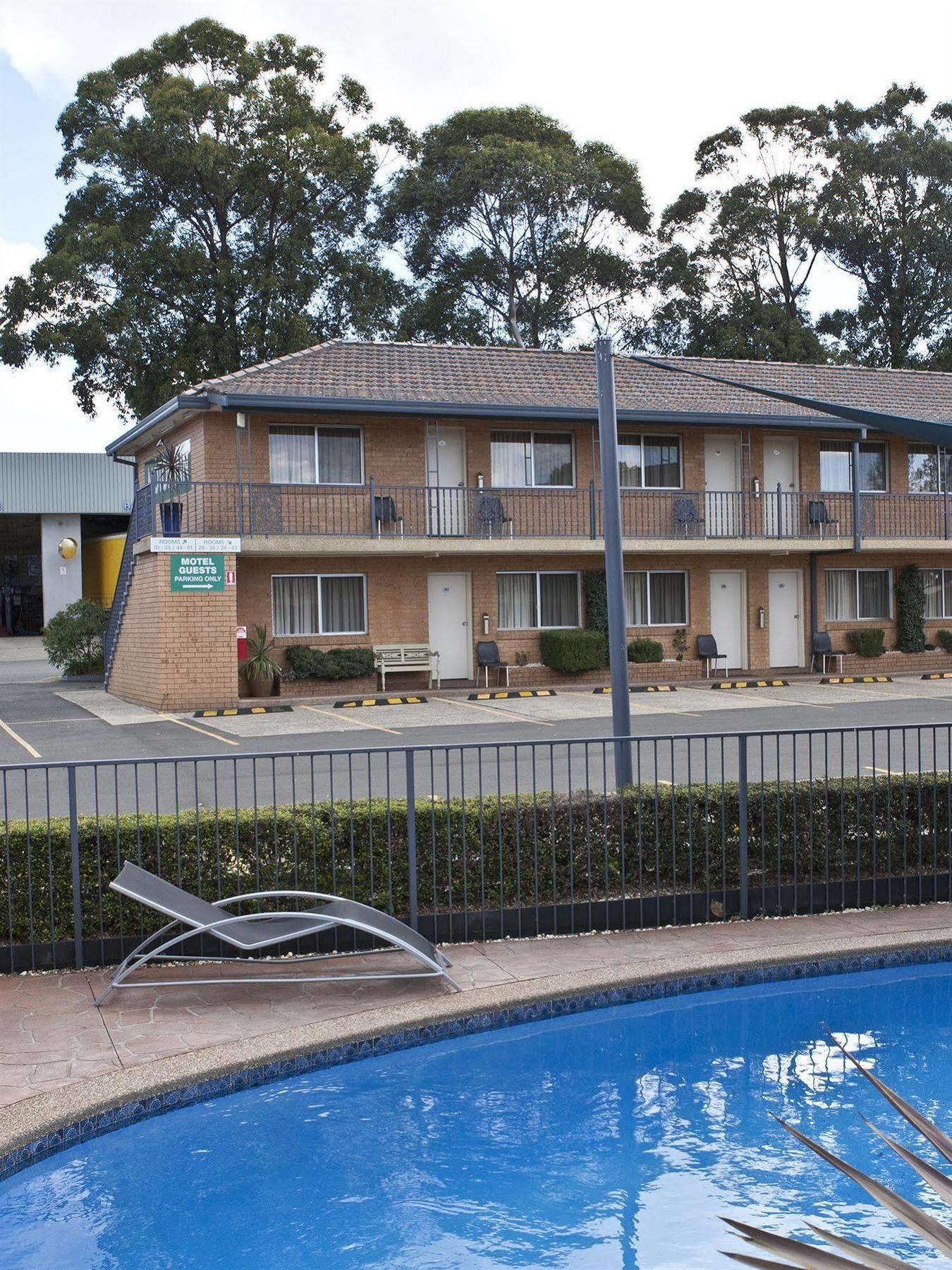 Narellan Motor Inn Exteriör bild