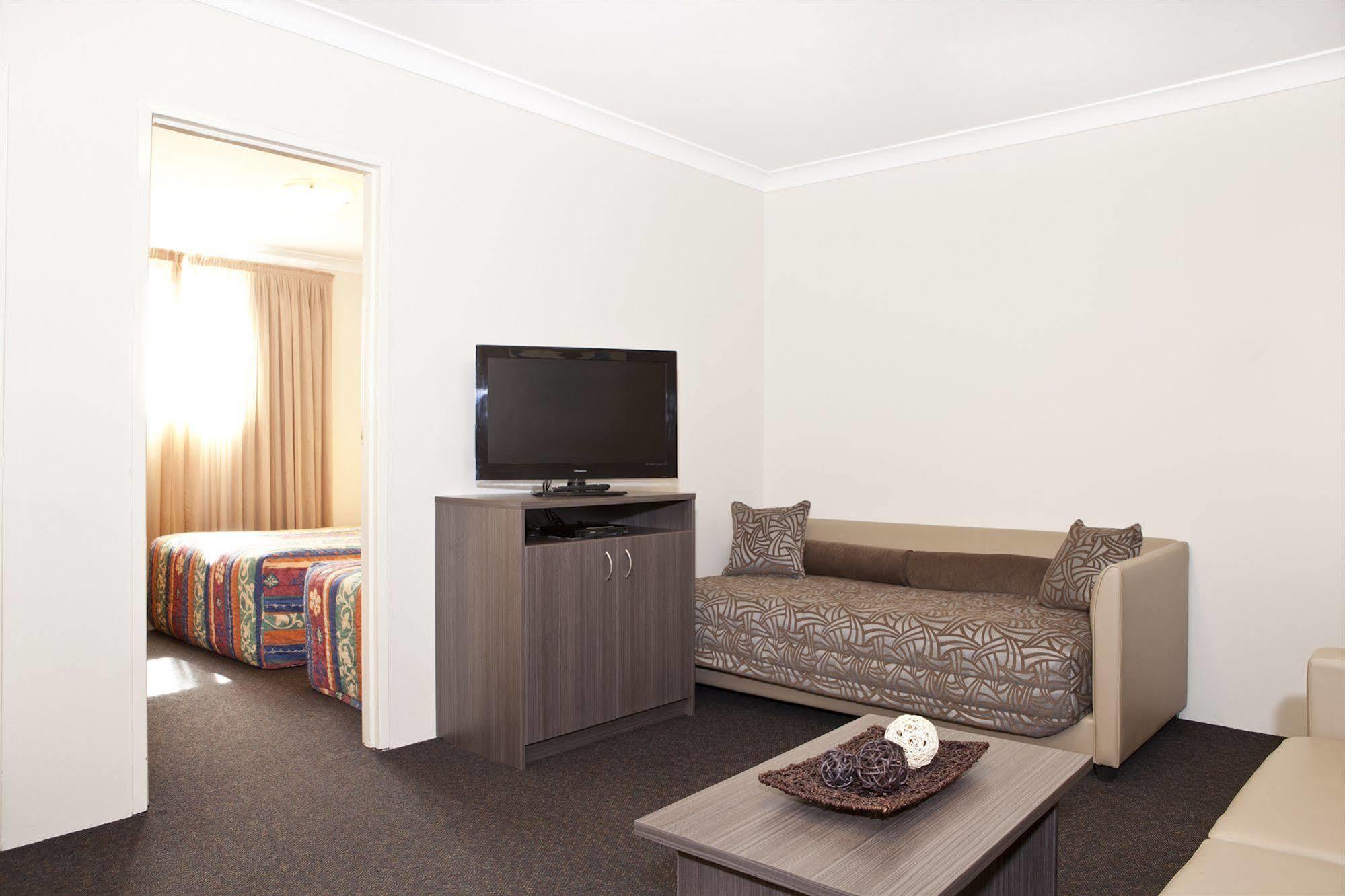 Narellan Motor Inn Exteriör bild
