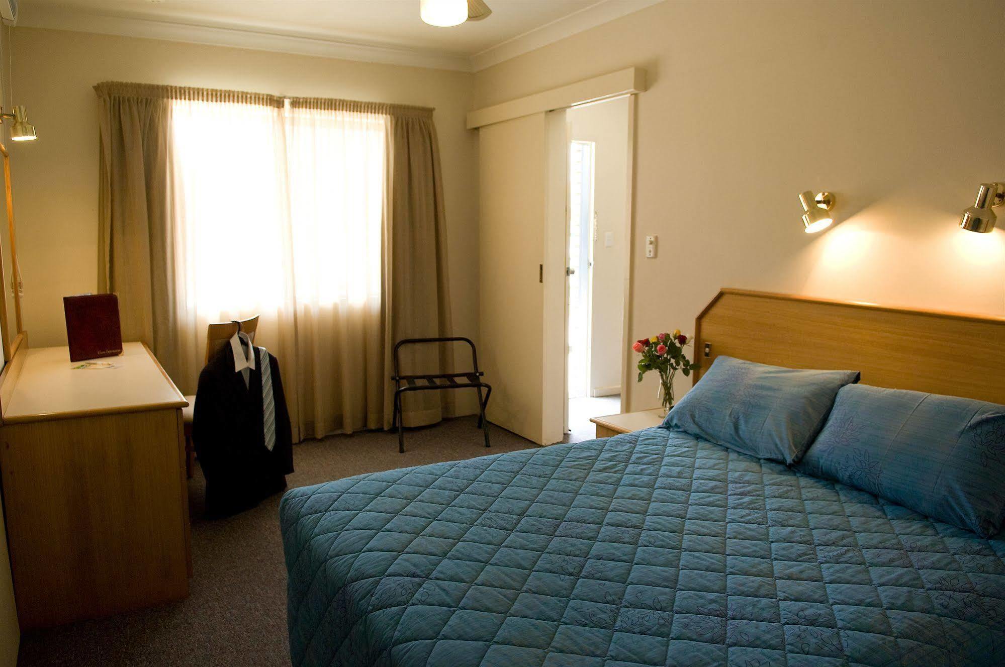 Narellan Motor Inn Exteriör bild