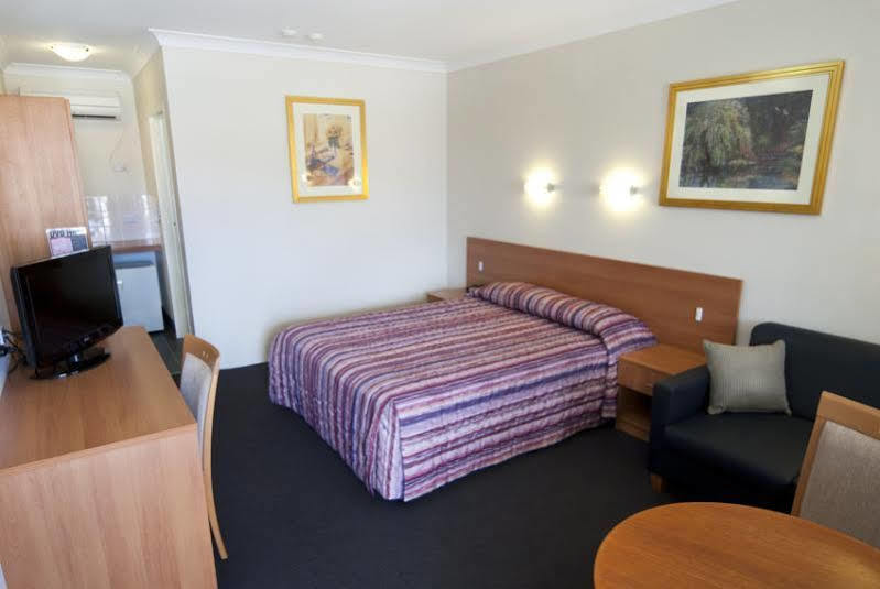 Narellan Motor Inn Exteriör bild